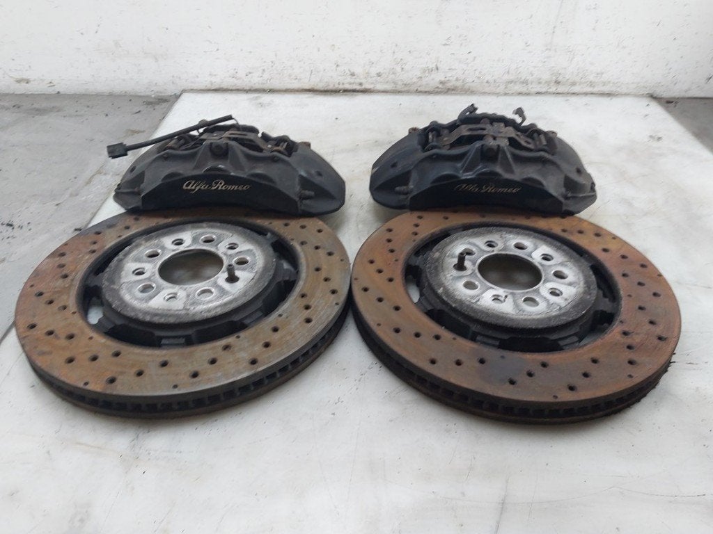 DIVERSEN Alfa Romeo Stelvio (949) (12-2016/12-2019), Stellantis Europe S.p.A, Gebruikt, IPC D1-09 Bahnhofsplatz
65423  Rüsselsheim am Main, DE