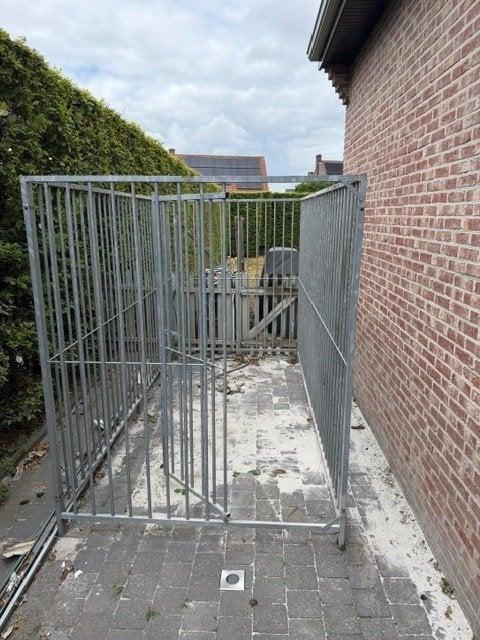 Hondenren  - GRATIS, Animaux & Accessoires, Maisons pour chiens, Enlèvement, 100 cm ou plus, 110 cm ou plus, Niche à chien