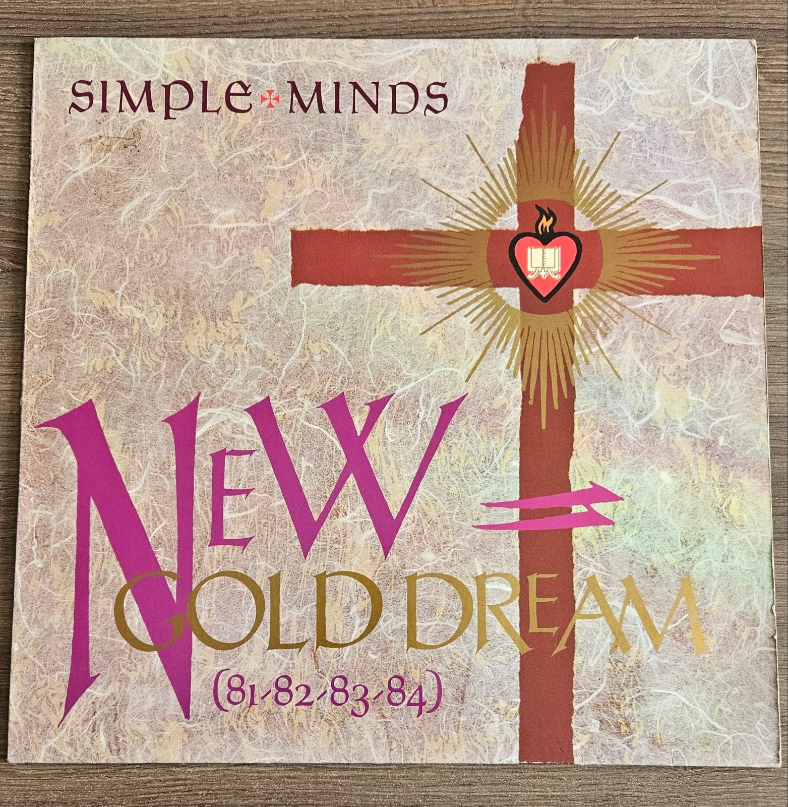 Simple Minds - New gold dream, Ophalen