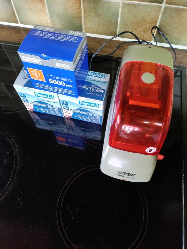Automatische nietjesmachine, Ophalen of Verzenden, Zo goed als nieuw