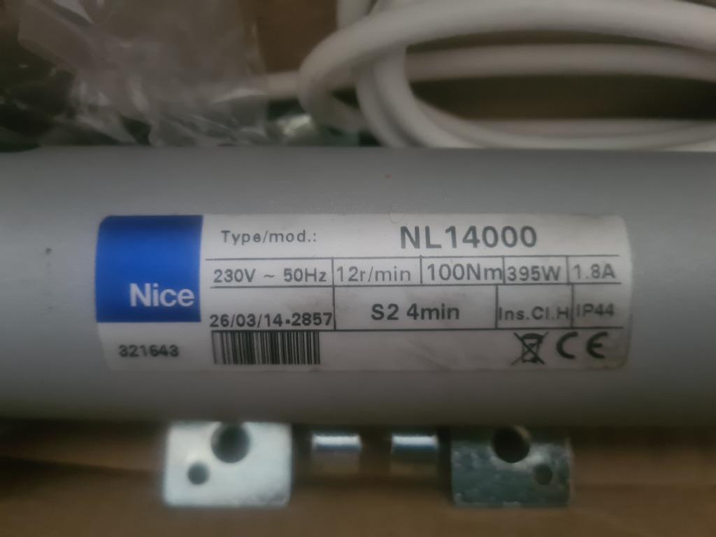 Moteur tente solaire ou grand volet, Enlèvement, Neuf, Électrique