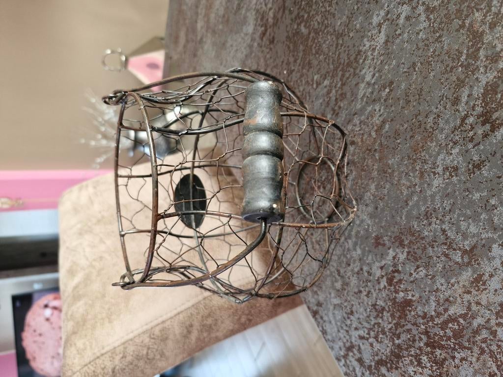 Metalen eiermand, Huis en Inrichting, Woonaccessoires | Schalen en Manden, Ophalen of Verzenden, Zo goed als nieuw, Mand