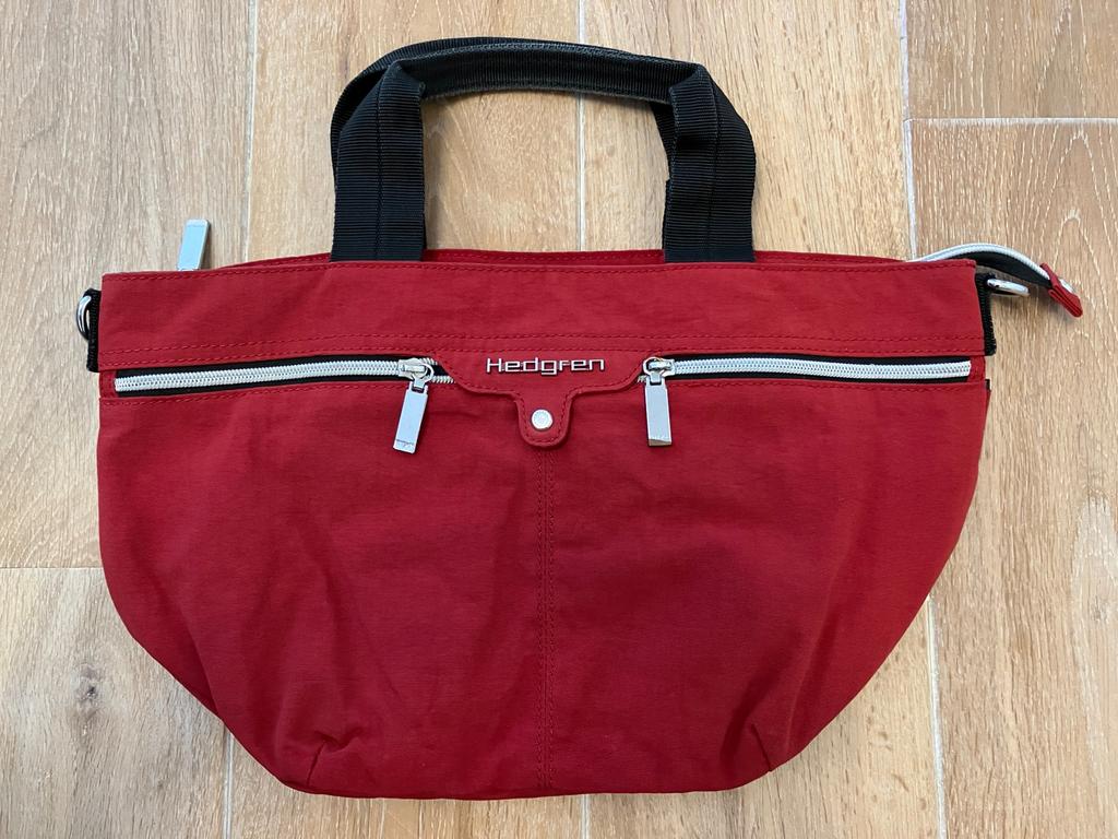 Hedgren handtas rood 35cm x 22cm hoog x 19cm diep, Ophalen of Verzenden, Gebruikt, Rood