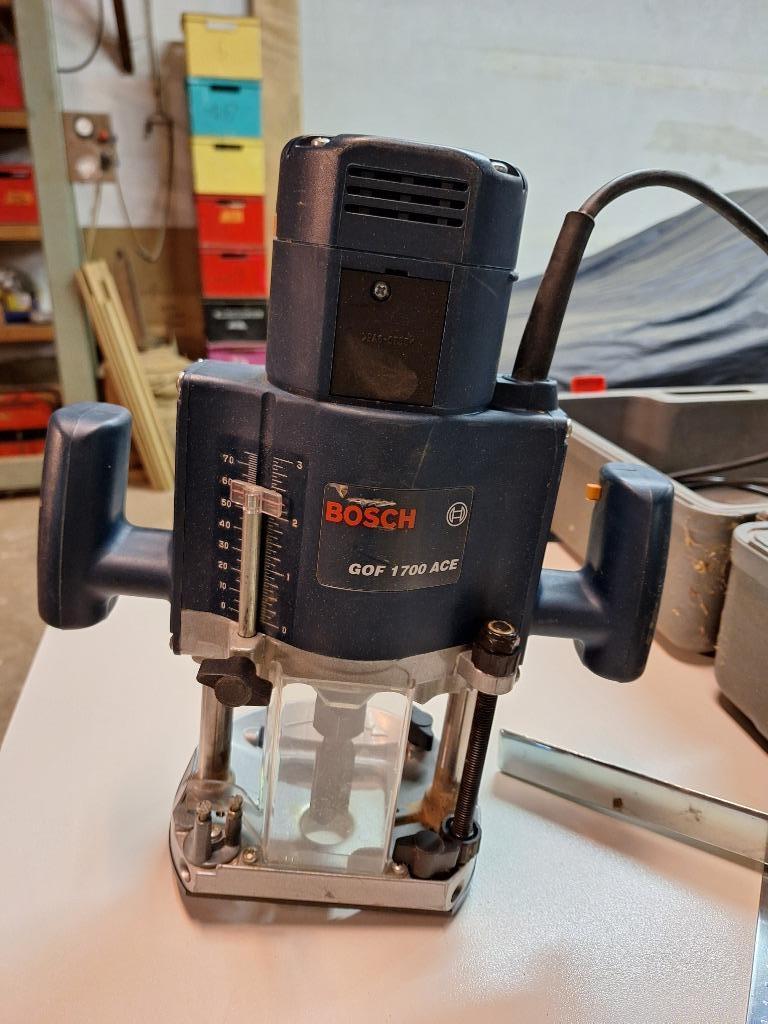 Bosch GOF 1700 ACE bovenfrees, Doe-het-zelf en Bouw, Ophalen, Gebruikt, Bosch Professional, Bovenfrees