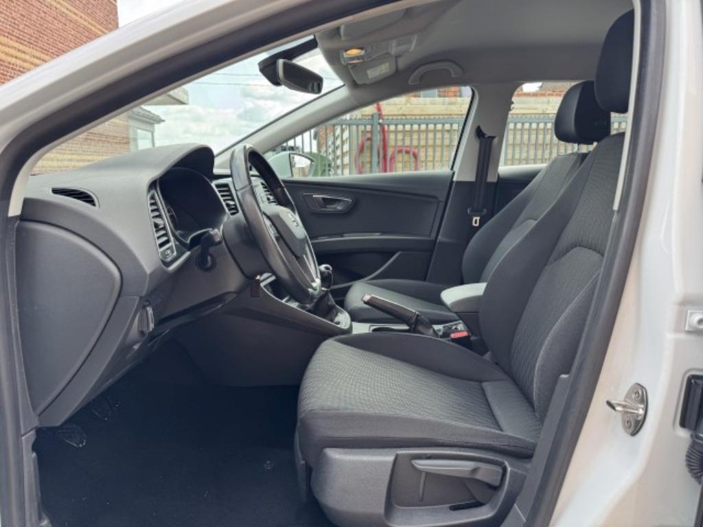 Seat Leon St 1.2Tsi "GARANTIE" gekeurd/pdc/cruise/clima/2016, Auto's, Voorwielaandrijving, Stof, https://public.car-pass.be/vhr/7e02a639-456e-428b-b4d2-24e84ce03fdc