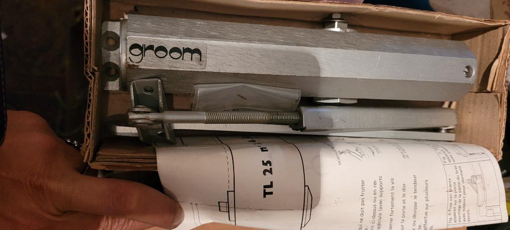 deurdranger Groom  nieuw, Ophalen, Nieuw, Overige typen