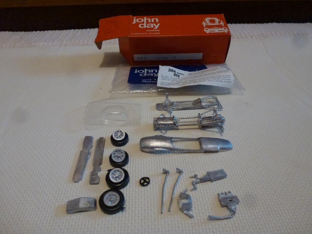 1:43 John Day metal kit MR5 Lotus 18 F1 (geen plan), Ophalen of Verzenden, Zo goed als nieuw, 1:32 tot 1:50, Auto