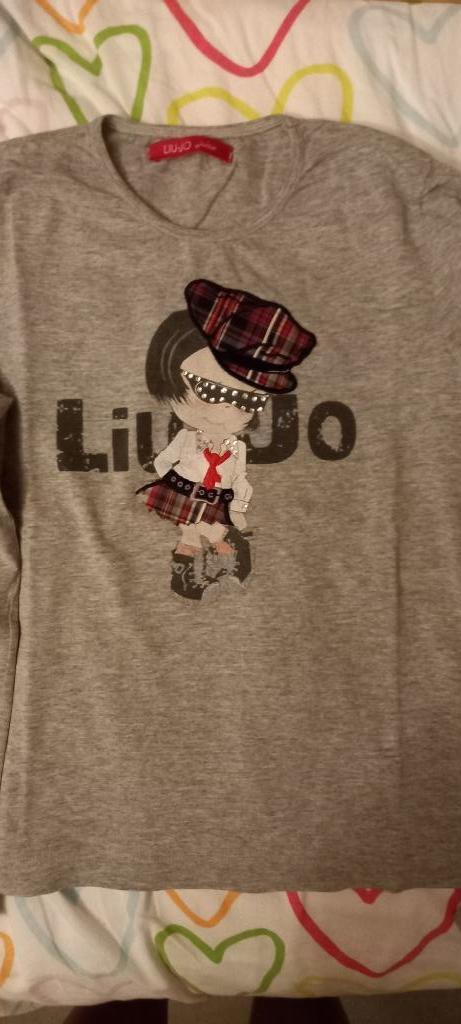 grijze longsleeve met meisje liu jo maat 128, Meisje, Ophalen of Verzenden, Zo goed als nieuw, Shirt of Longsleeve