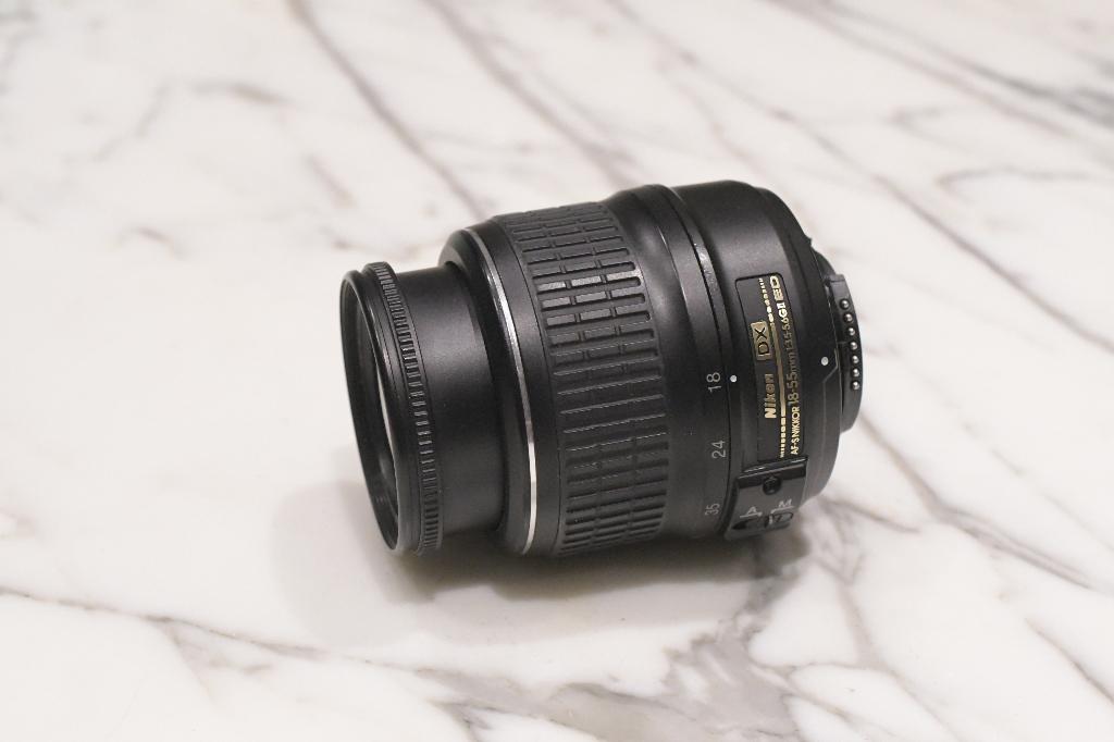 Nikon ED 18-55 mm/f/3,5-5,6 ii AF-S DX no.5976226, Enlèvement ou Envoi, 1980 à nos jours, Lentille ou Lentilles