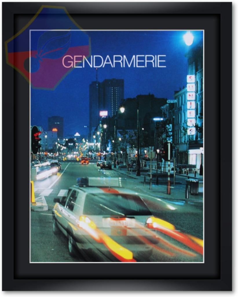 IMPRESSION ARTISTIQUE EMBLÉMATIQUE DE LA GENDARMERIE GOLF GT, Envoi, Gendarmerie, Objet d'art