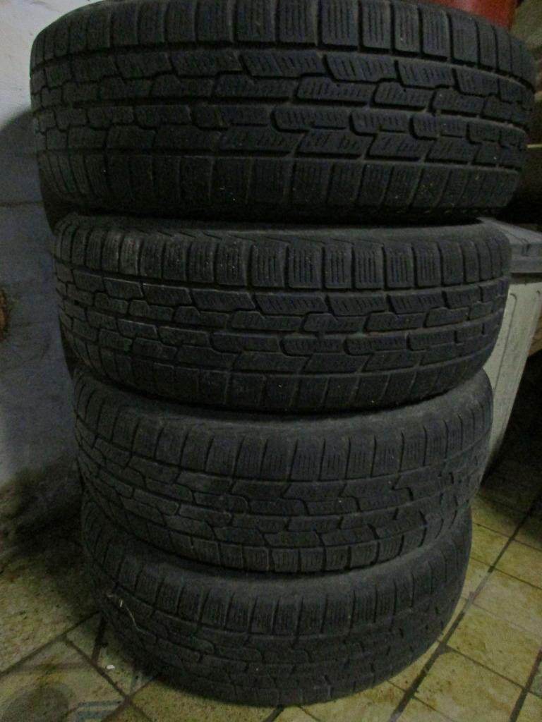 4 Winterbanden op velg. 175/70 R14, Auto-onderdelen, Banden en Velgen, Ophalen, Winterbanden