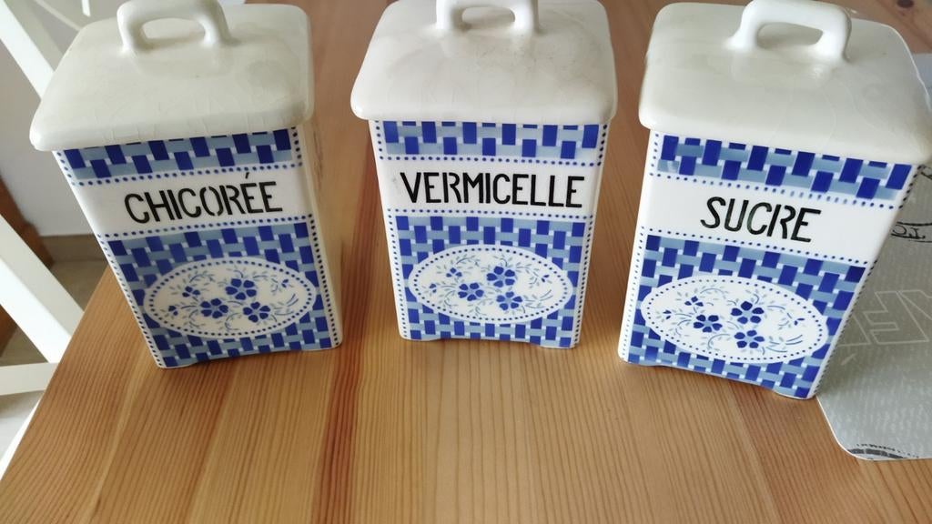 Porseleinen potten, Ophalen