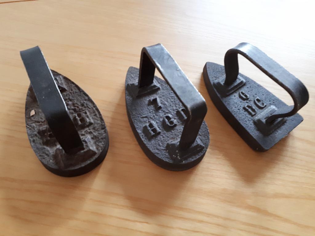 3 gietijzeren strijkijzers, Antiek en Kunst, Ophalen of Verzenden