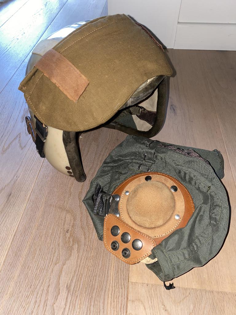 Pilotenhelm GUENEAU Type 313-1-M1, Verzamelen, Ophalen of Verzenden, Luchtmacht, Helm of Baret