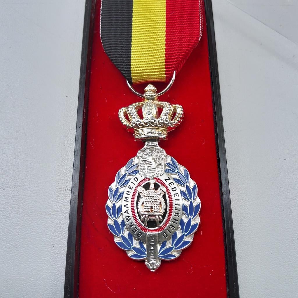 Vintage eremedaille in doosje., Ophalen of Verzenden