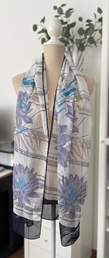 Foulard fleuri Hercolani, Hercolani, Comme neuf, Écharpe