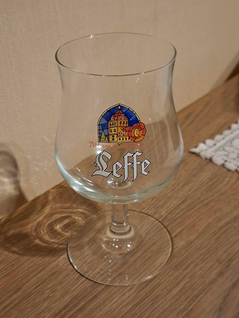 Bierglas Belgisch Abdijbier Leffe, Ophalen of Verzenden, Zo goed als nieuw, Bierglas