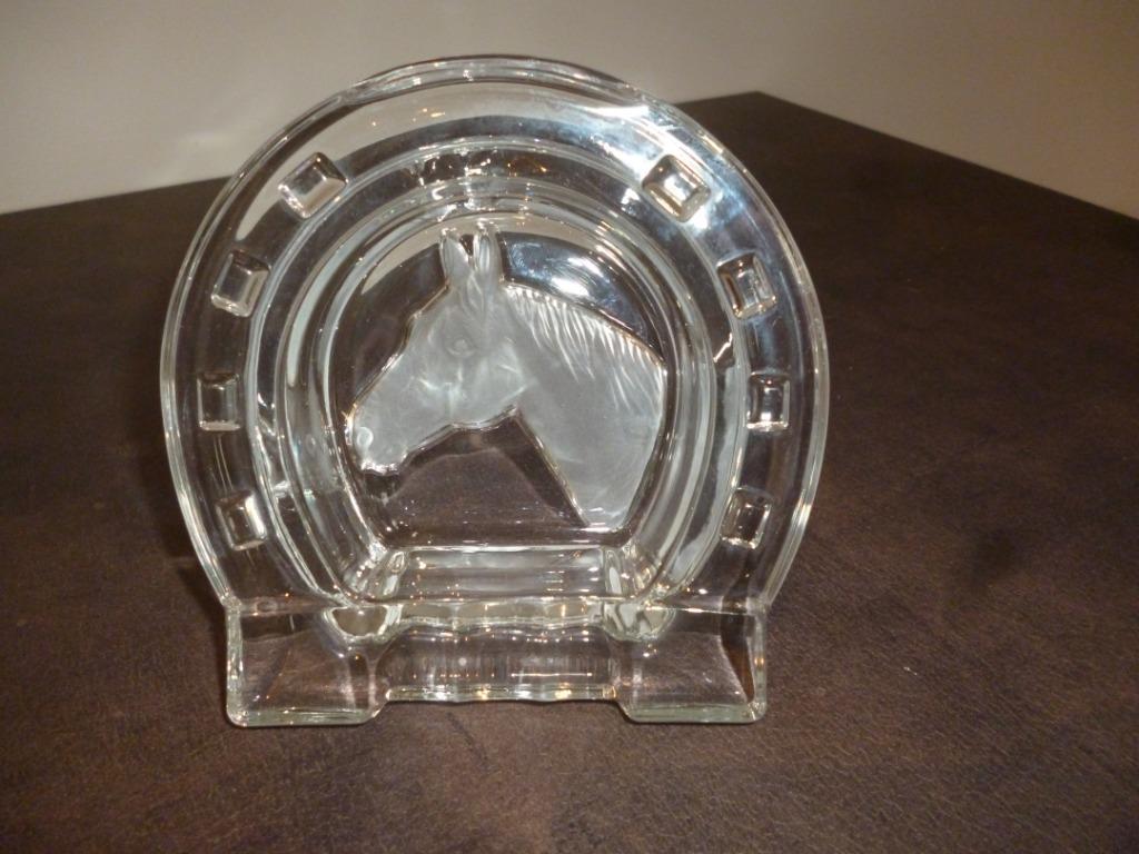 Très joli cendrier en verre verrerie déco tête de cheval, Antiquités & Art, Enlèvement