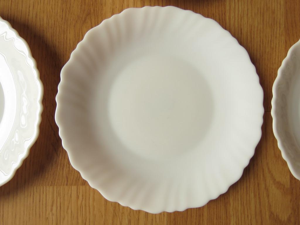vintage arcopal 6 assiettes a dessert modèle Seca, Maison & Meubles, Enlèvement ou Envoi, Comme neuf, Assiettes(s)