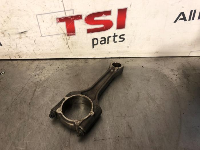 Drijfstang van een Volkswagen Golf, Gebruikt, -, Volkswagen, -