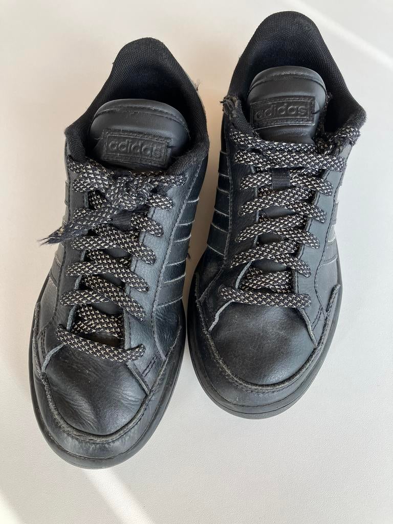 Zwarte schoenen Adidas maat 39,5, Ophalen, Gebruikt
