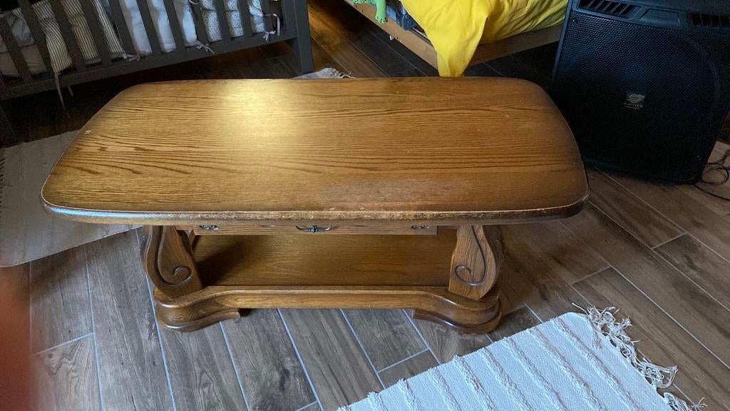Table base rustique, Maison & Meubles, Enlèvement