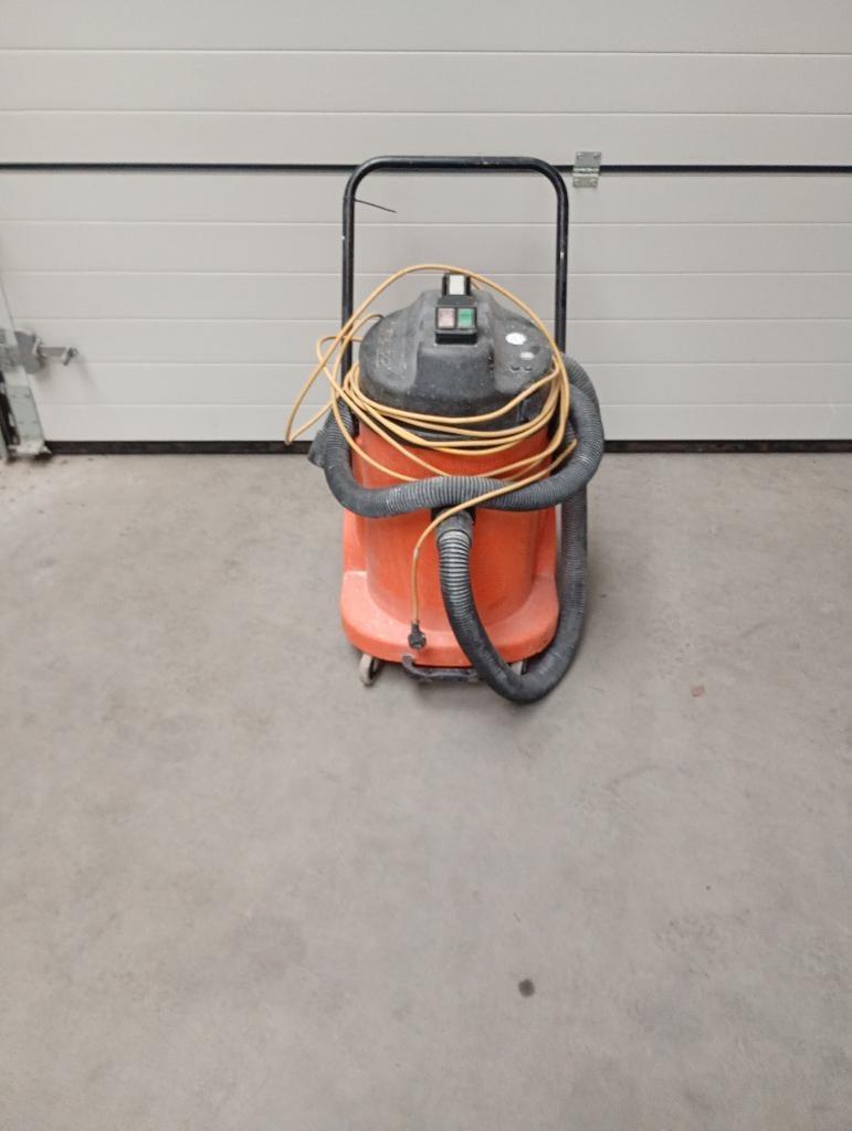 ASPIRATEUR NUMATIC NED900, Enlèvement, Utilisé