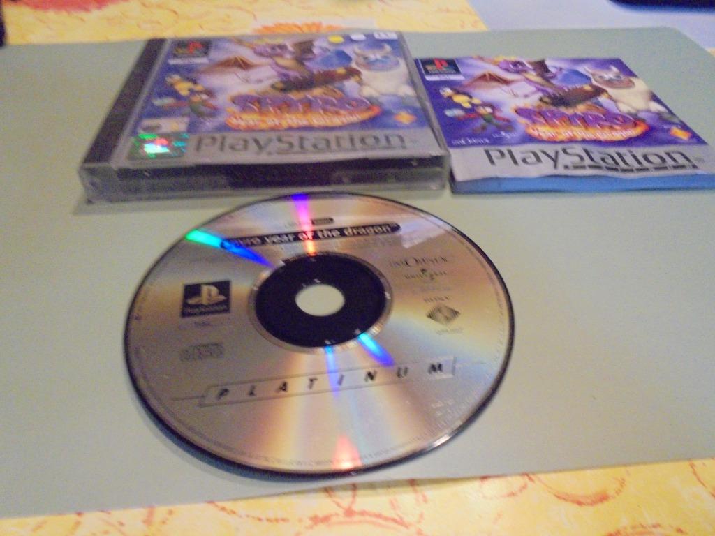 Playstation Spyro Year of the dragon (CIB), Games en Spelcomputers, Avontuur en Actie, Gebruikt, 1 speler, Ophalen of Verzenden