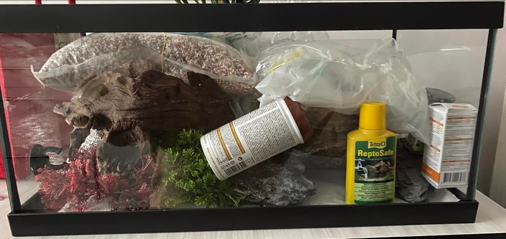 Aquarium met warmtepomp, filter & toebehoren - in nieuwstaat, Dieren en Toebehoren, Ophalen, Zo goed als nieuw, Terrarium of Paludarium