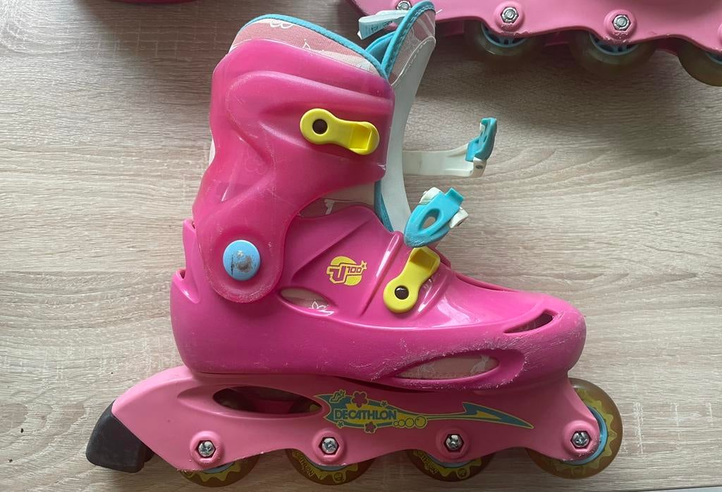 Rolschaatsenset Decathlon Oxelo maat 34, Enfants & Bébés, Jouets | Extérieur | Patins à roulettes, Utilisé, Enfants, Réglable