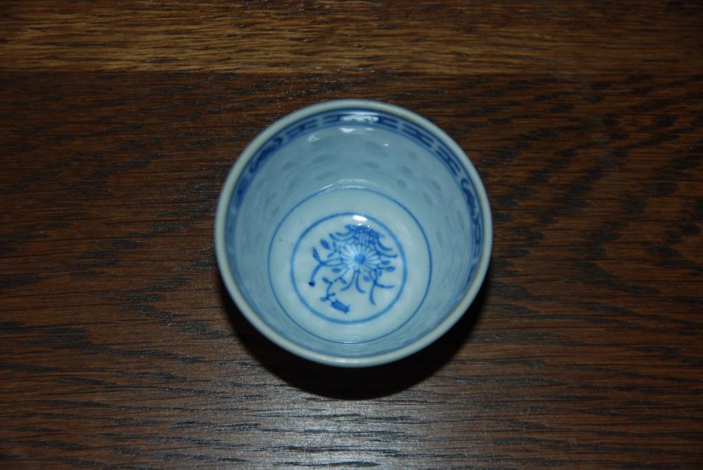 Collection Ancien petit bol chinois blanc et bleu porcelaine, Antiquités & Art, Enlèvement ou Envoi
