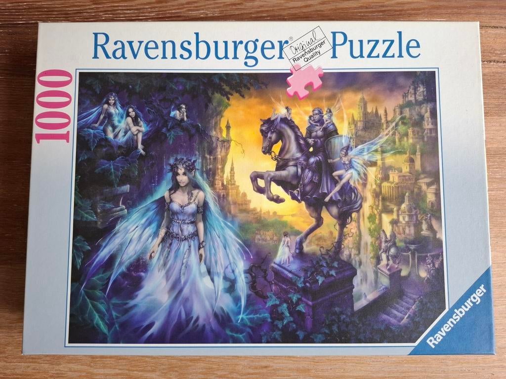 Ravensburger puzzel Elf Town - 1000 stuks, Ophalen of Verzenden, Zo goed als nieuw
