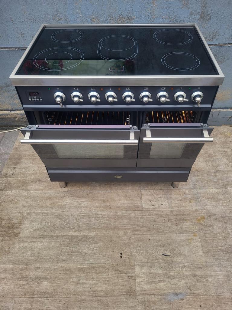 Zeer goed onderhouden Boretti antraciet keramische 5,pits 90, Warmhoudplaat, 60 cm of meer, Ophalen of Verzenden, Vrijstaand