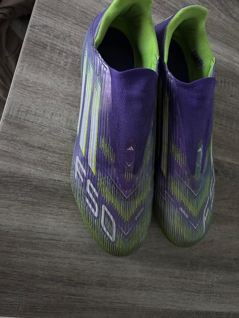 Adidas F50 Pro shoes aankoopprijs 130 euro, Sport en Fitness, Voetbal, Ophalen of Verzenden, Zo goed als nieuw, Schoenen