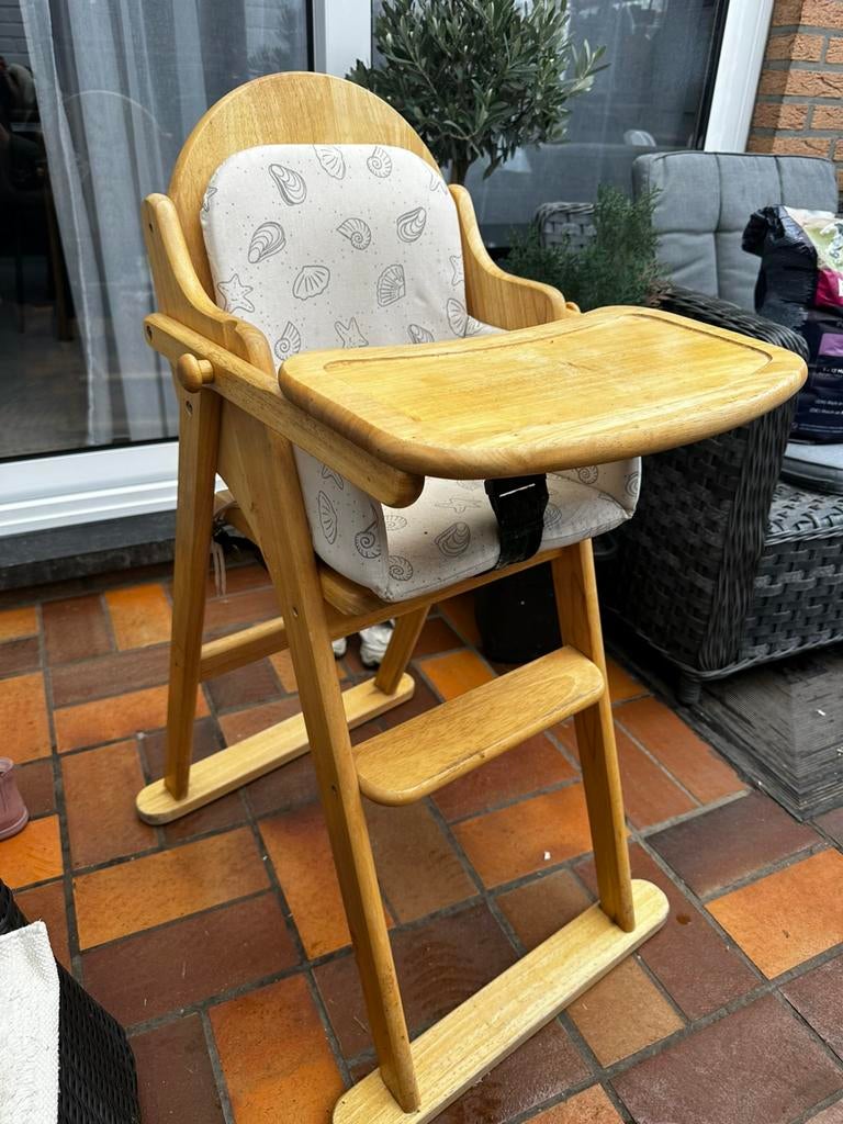 Houten kinderstoel, Kinderen en Baby's, Kinderstoelen, Zo goed als nieuw, Ophalen
