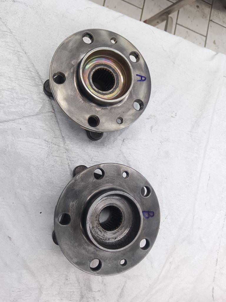 Naaflagers voor Ferrari 348, F355, F355, F456 en F550, Auto-onderdelen, Ophalen, Gebruikt, Ferrari