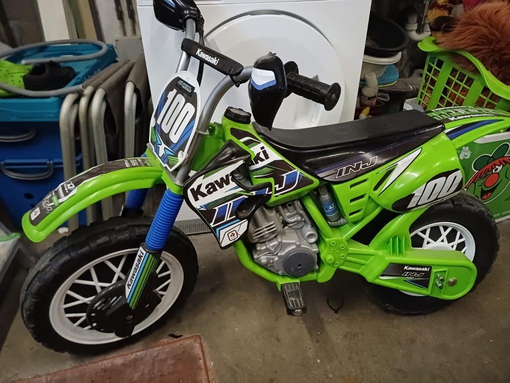 Moto kawasaki électrique, Enfants & Bébés, Enlèvement