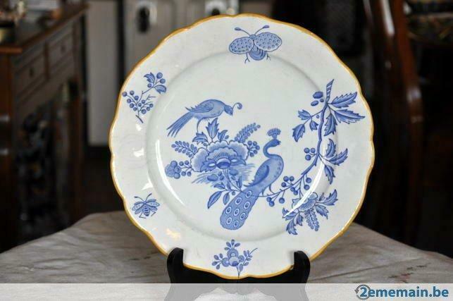 assiette BFK au paon et oiseau, Antiquités & Art, Antiquités | Céramique & Poterie, Enlèvement ou Envoi