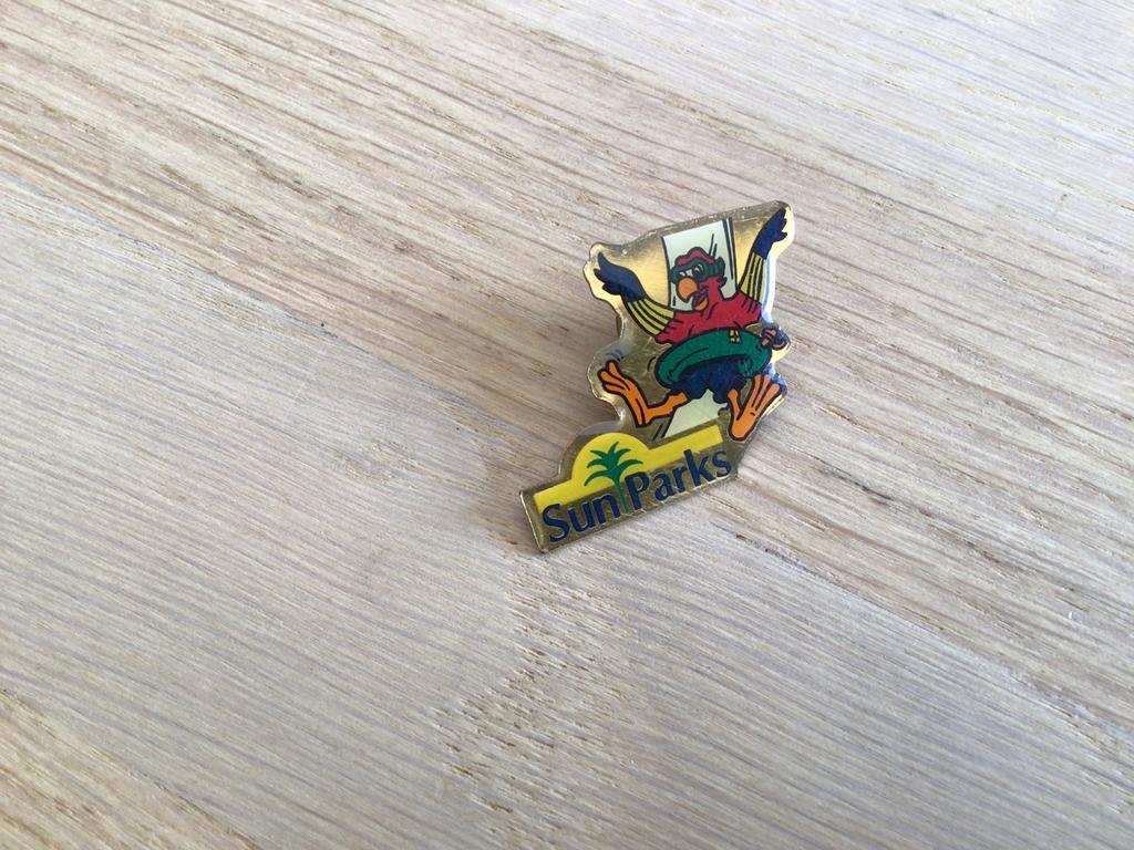 Épinglette Vintage Sunparks, Enlèvement ou Envoi, Comme neuf