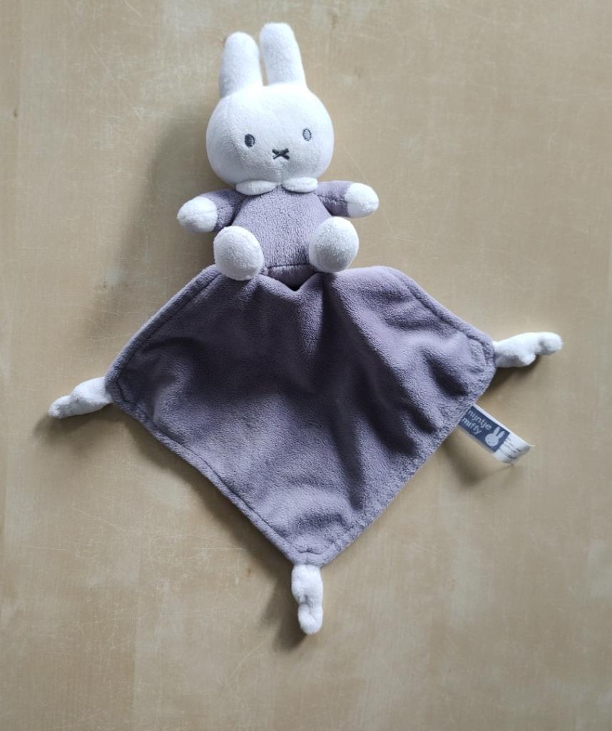 Doudou/knuffeldoekje Nijntje (grijs), Ophalen of Verzenden, Nieuw, Konijn
