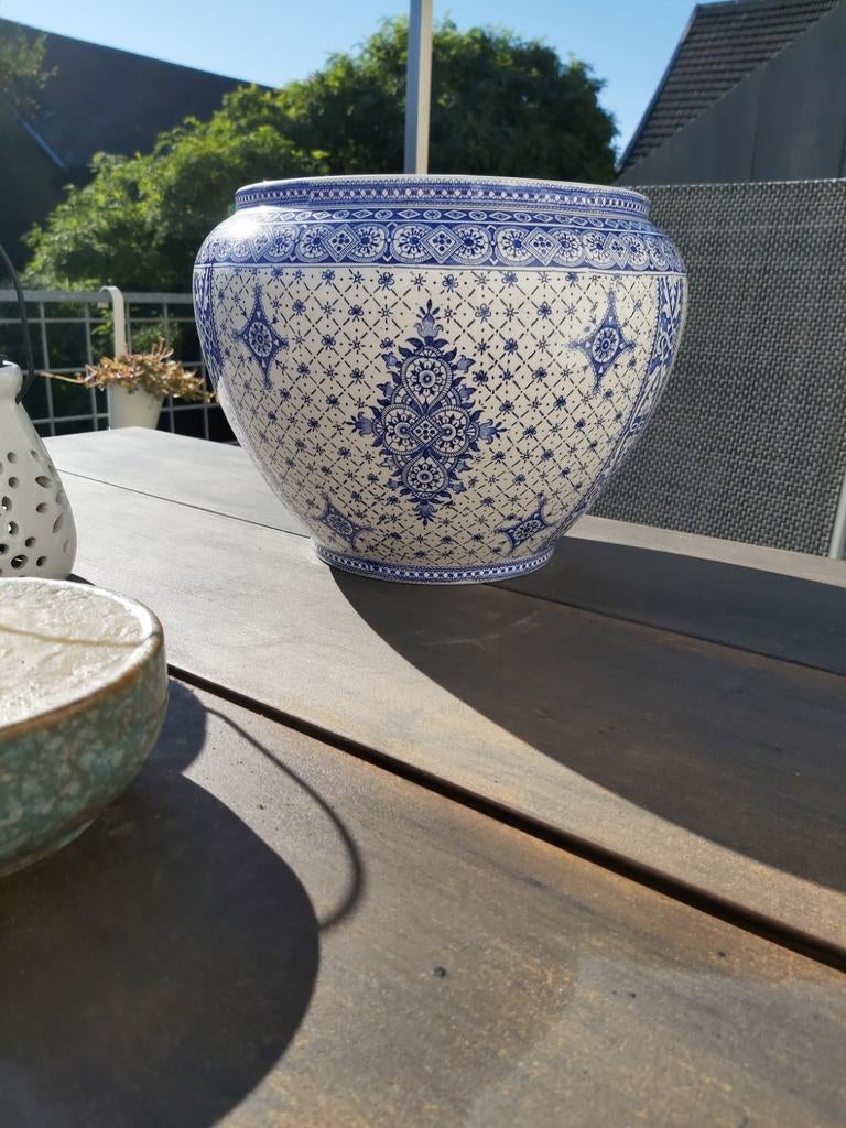 2 bloempotten - bloemvazen  merk Bruges BFK Boch Keramis, Antiek en Kunst, Ophalen