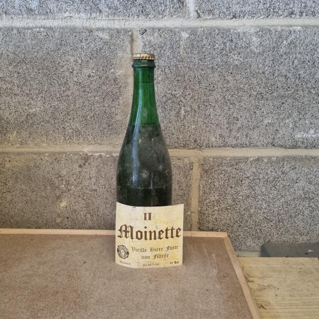 Bouteille de bière Moinette (modèle 2), Collections, Enlèvement ou Envoi, Utilisé, Bouteille(s), Autres marques