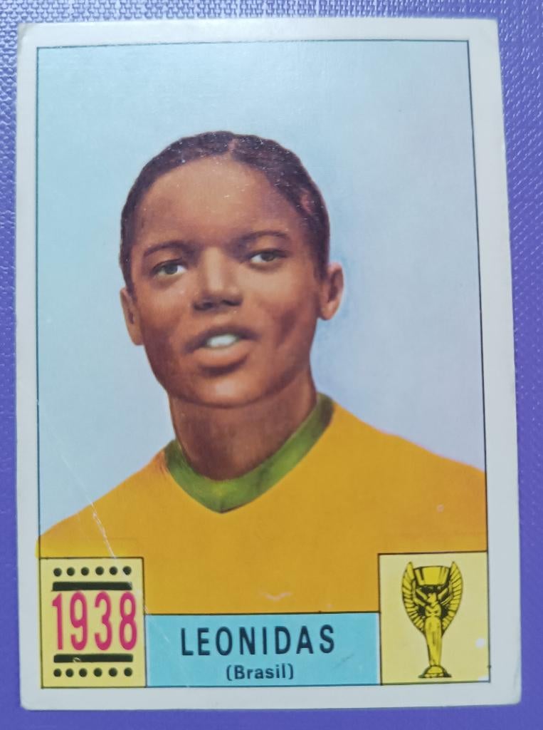 Panini KAART prent anno 1970 voetbal WK Mexico 70 LEONIDAS, Hobby en Vrije tijd, Stickers en Plaatjes, Verzenden