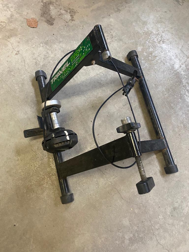 Home trainer vélo, Sports & Fitness, Cyclisme, Enlèvement, Utilisé, Autres types
