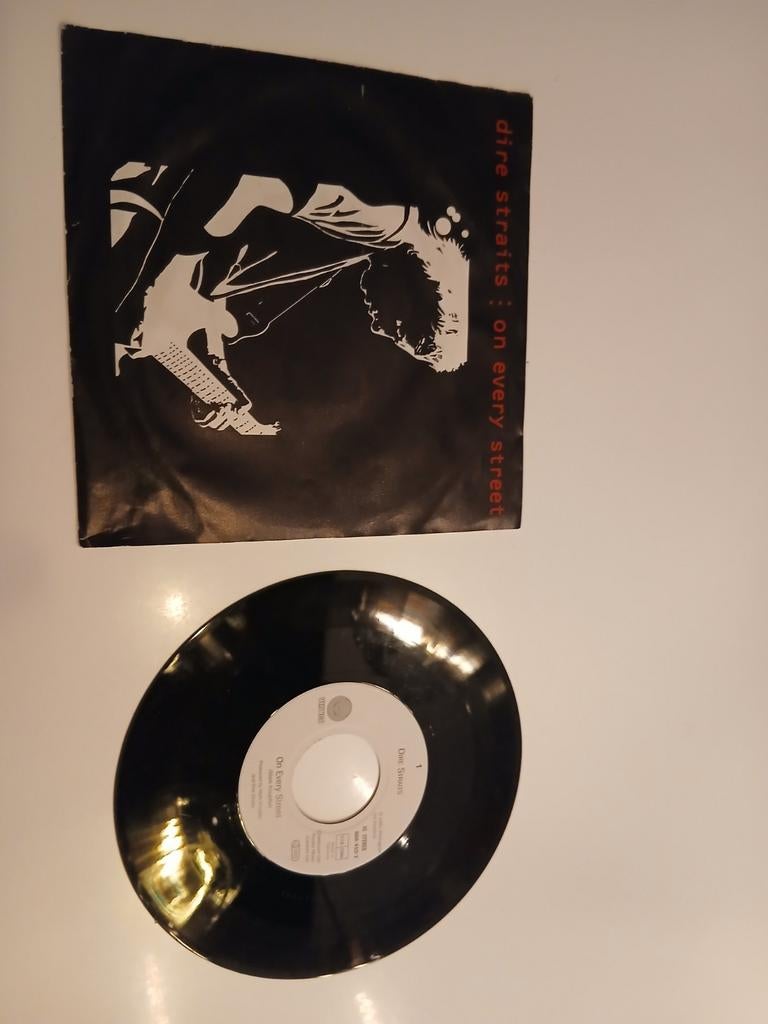 Dire Straits On every street, Ophalen of Verzenden