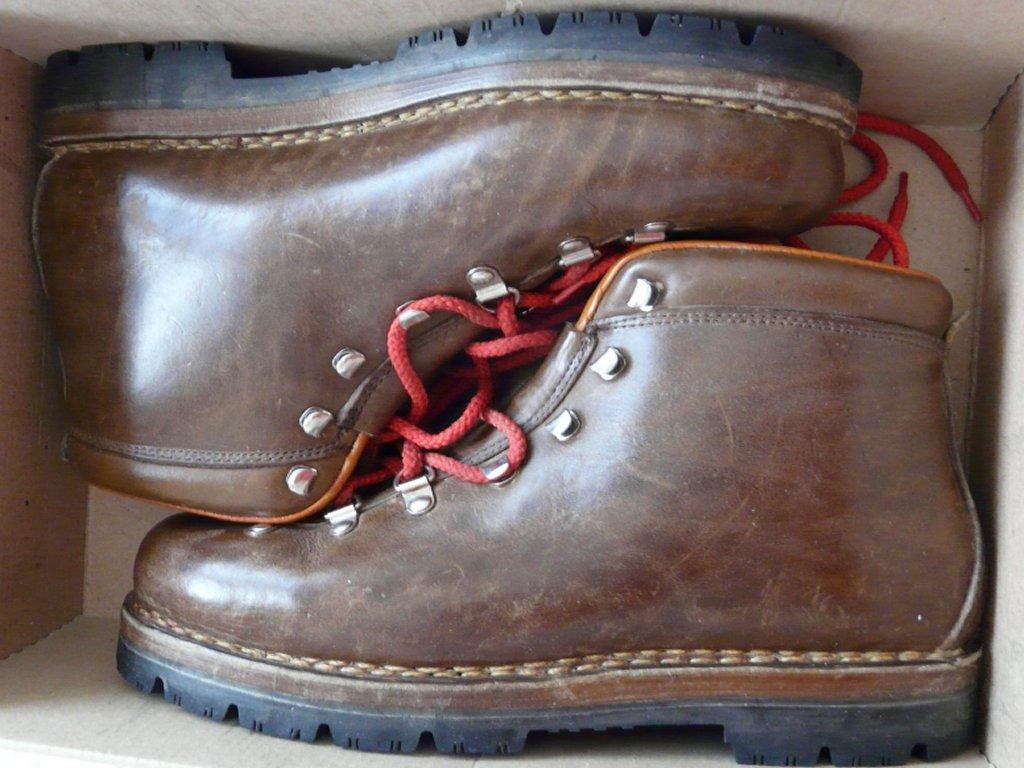 Bottines de montagne cuir véritable P40, Enlèvement, Comme neuf, Chaussures