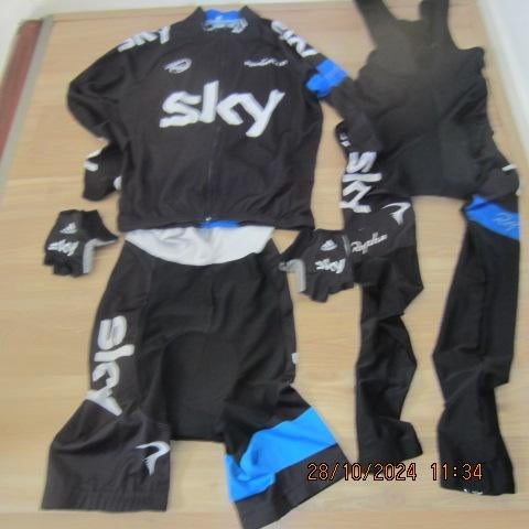 TE KOOP SKY KLEDING ZIE FOTO S, Ophalen of Verzenden, Zo goed als nieuw, Kleding