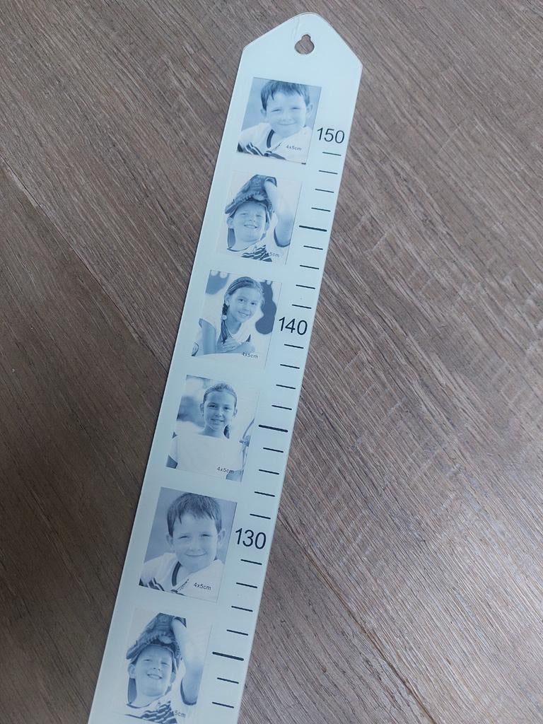 Foto groeimeter om op te hangen, Enlèvement