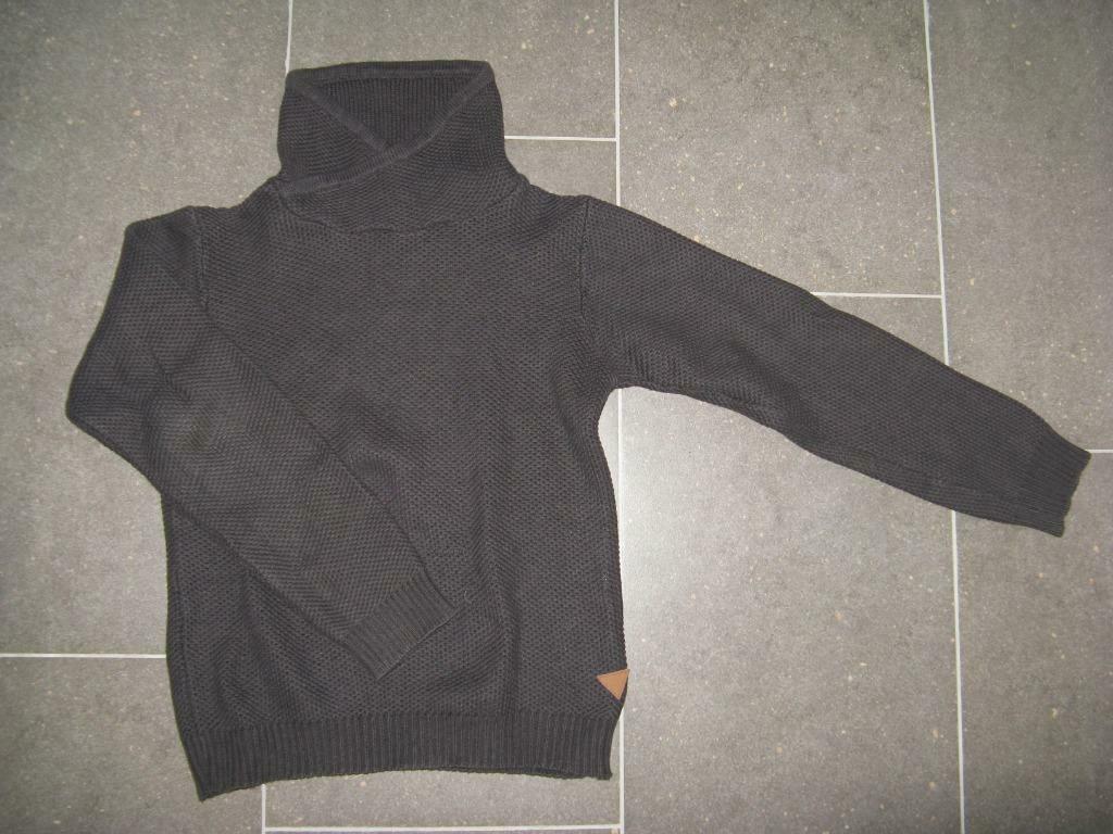 Joli pull taille 140 bon état, Garçon, Enlèvement ou Envoi, Pull ou Veste, Utilisé