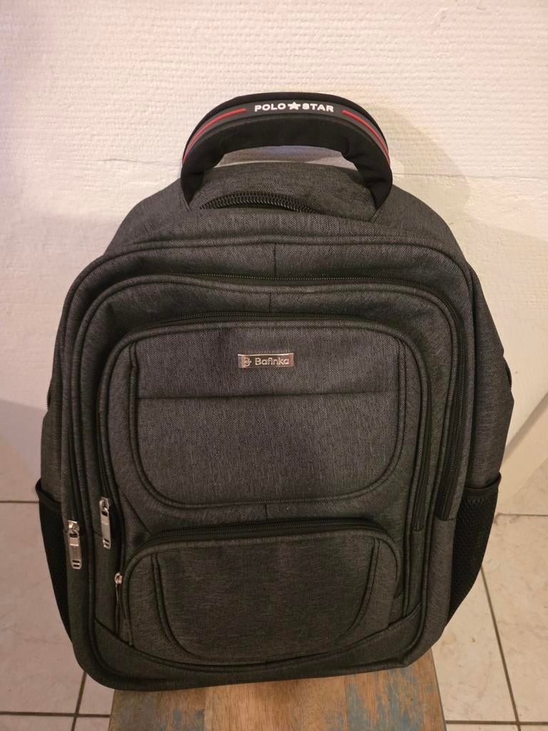 Ordinateur portable/sac à dos POLO  STAR, nouveau !, Bijoux, Sacs & Beauté, Neuf, Autres marques, 25 à 40 cm, Enlèvement ou Envoi